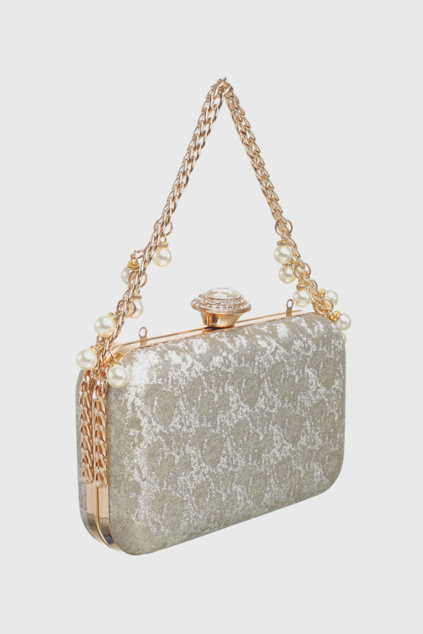 VINTAGE UNDERARM CLUTCH BAG WITH PEARL RING CHAIN
